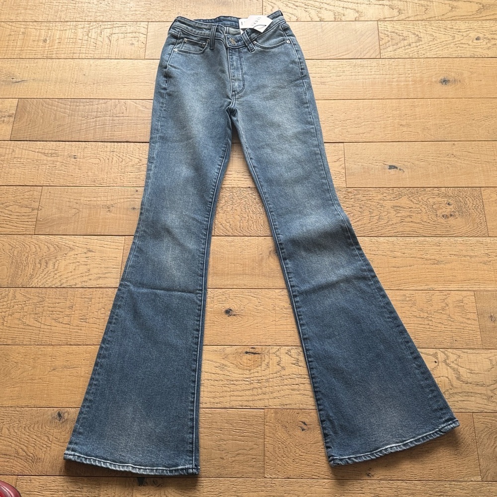 LNDN Flare Leg Women's Jeans Deep Blue Wash